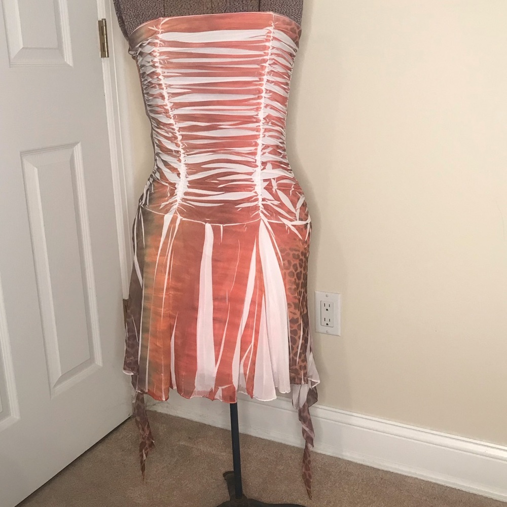 Strapless fun mini dress
